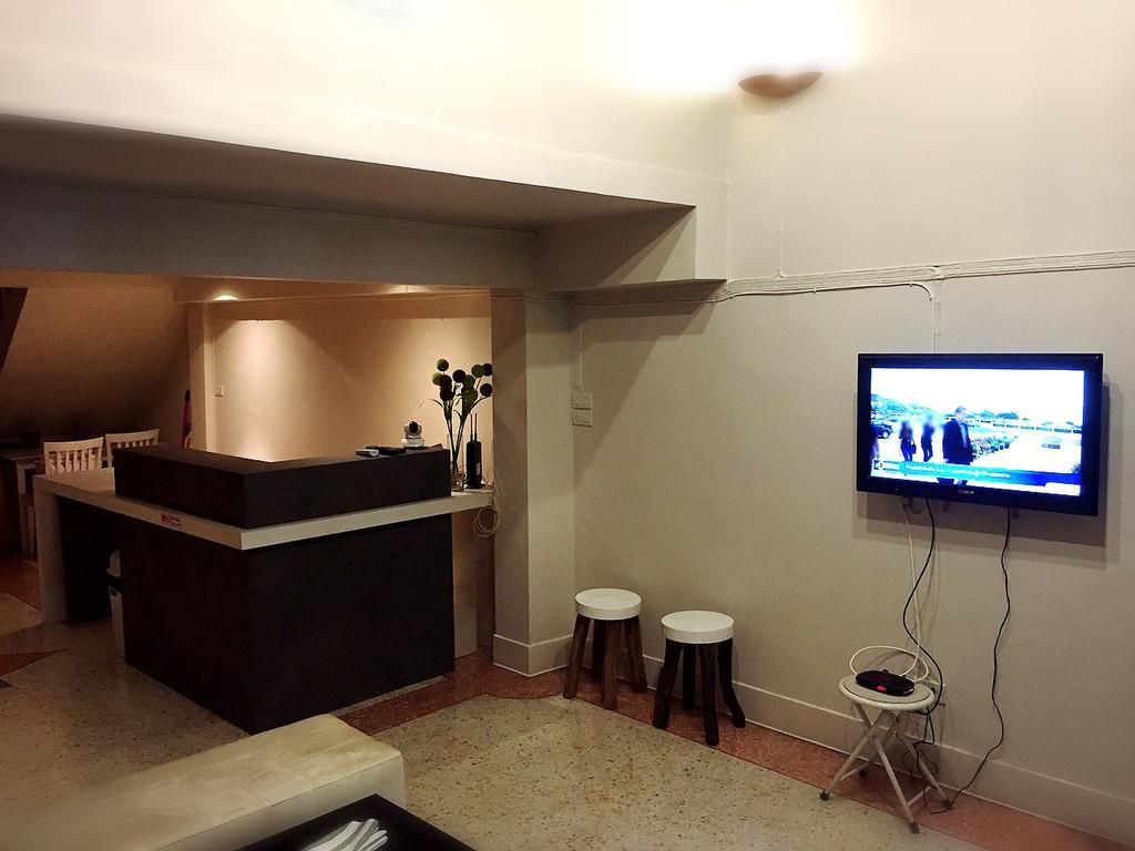 Need Sleep Hostel Μπανγκόκ Εξωτερικό φωτογραφία