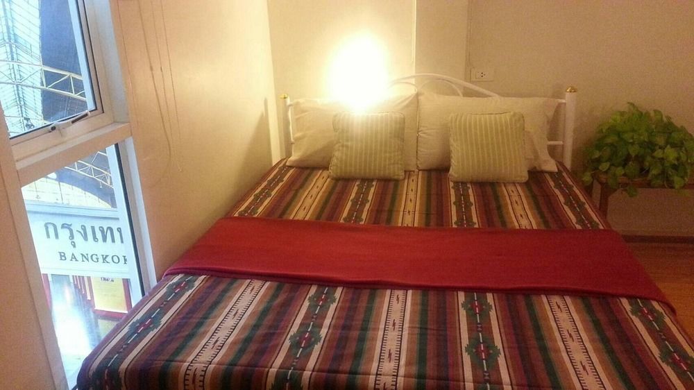 Need Sleep Hostel Μπανγκόκ Εξωτερικό φωτογραφία