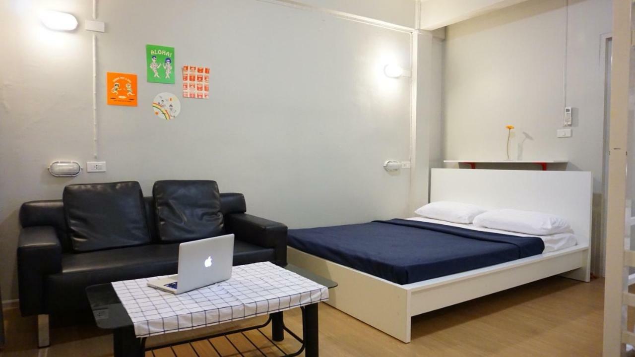 Need Sleep Hostel Μπανγκόκ Εξωτερικό φωτογραφία